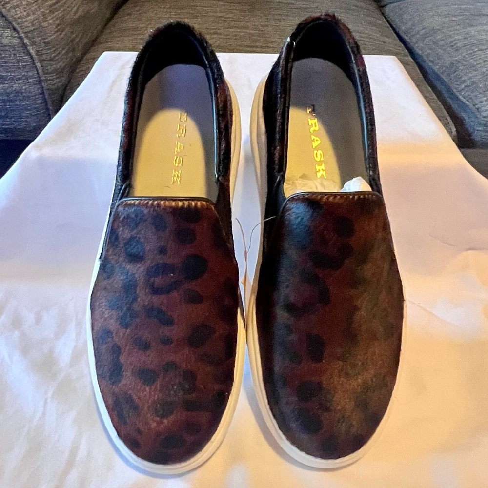 Womens, Trask, Samples, Size 7, slip on leopard, brown/black